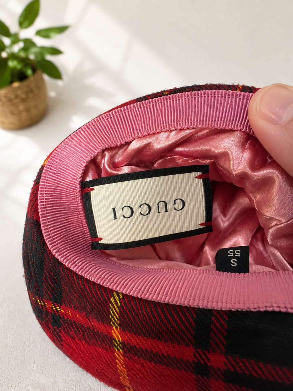 Gucci Bucket Hat Tartan Rosso e Nero – Taglia S