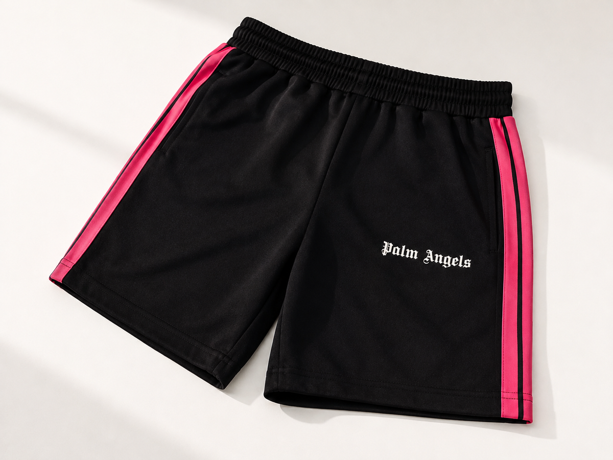 Palm Angels Shorts Neri con Bande Rosa – Unisex