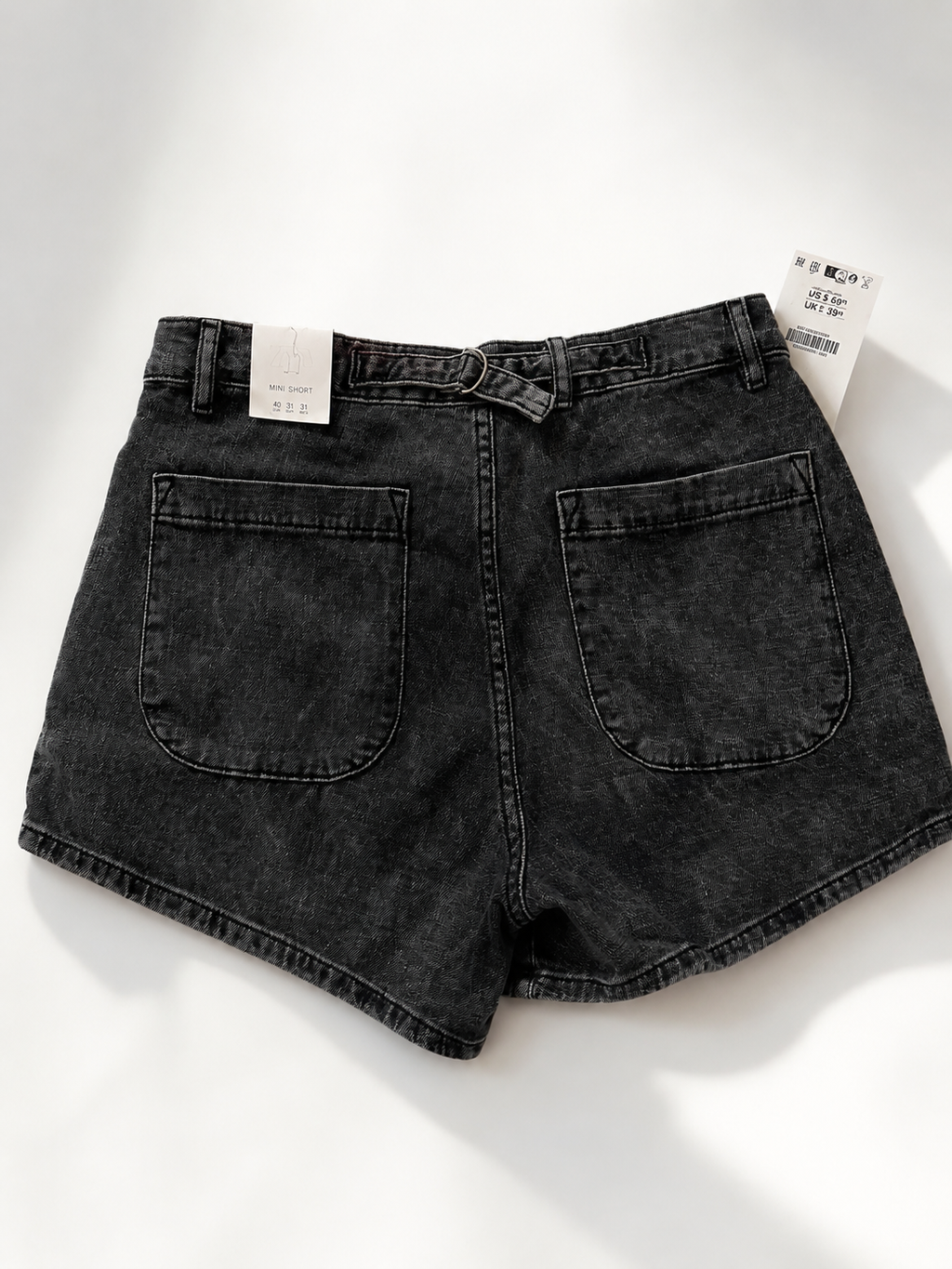 Shorts in denim nero effetto lavato – Nuovi